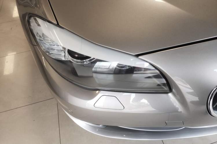 Used BMW 5 Series 2013 530Li Leading Model Right Front Headlight