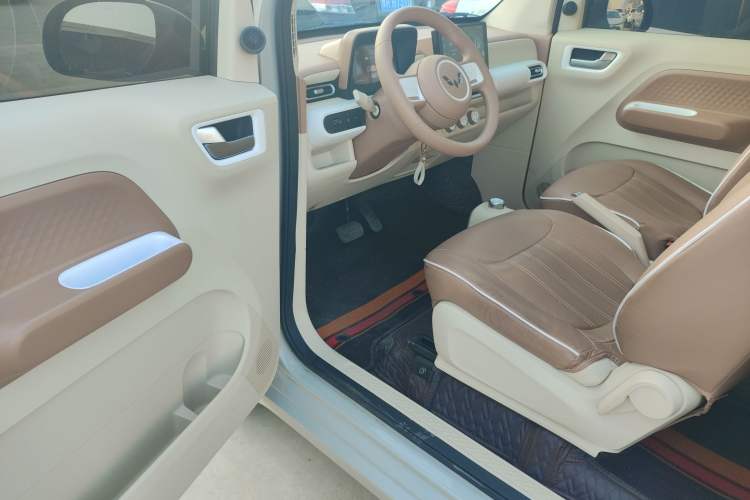 Used Wuling Hongguang MINIEV 2024 3rd Generation 215km Youth Edition
