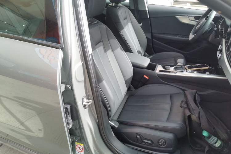 Used Audi A4 2023 Avant 40 TFSI Fashionable and Dynamic Model
