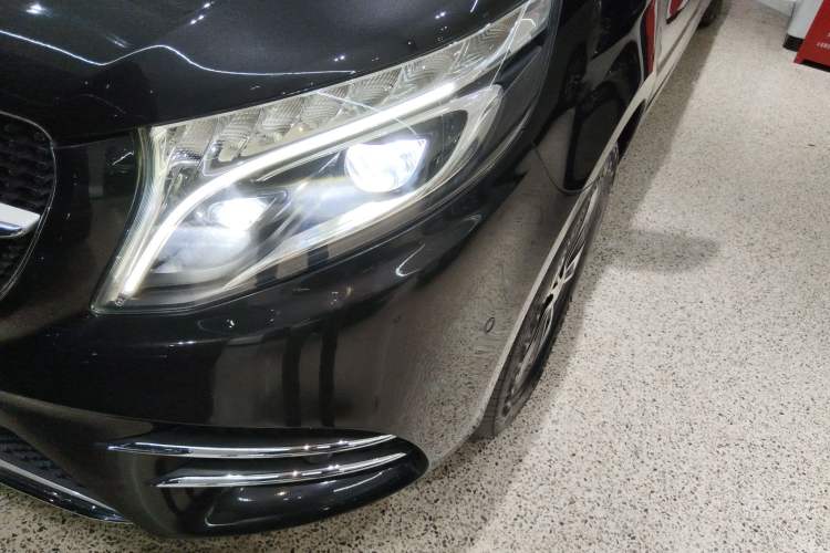 Used Mercedes-Benz V-Class 2020 V 260 L Long-wheelbase Luxury Edition Left Front Headlight