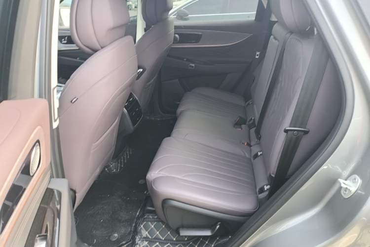 Used Chery Tiggo 9 C-DM 2025 1.5T 106KM Ultra-Comfort Edition 5 Seats Lithium-NMC Left Rear Seat