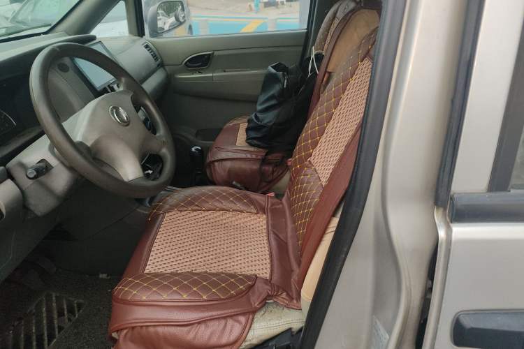 Used Dongfeng Shuaike 2011 1.6L Manual Commercial 5-Seater Left Front Seat