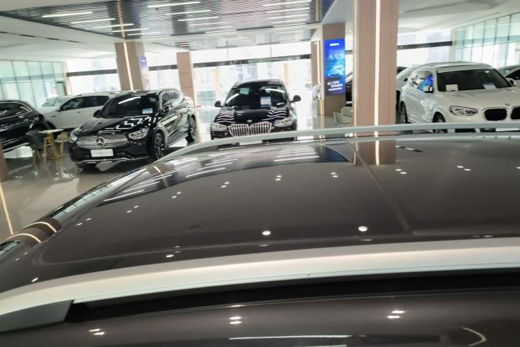 Used Volkswagen Tharu 2024 300TSI Two-Wheel-Drive Full Moon Edition Roof