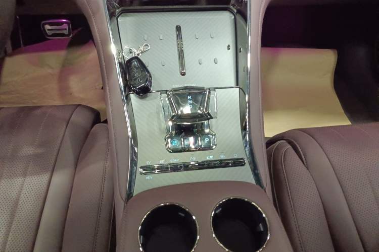 Used Denza Z9GT 2024 1100 Four-Wheel Drive Ultra Version