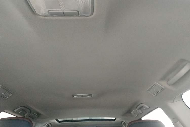 Used Toyota Prado 2019 3.5L Automatic TX-L Deluxe Edition with Rear-Mounted Spare Tire Headliner