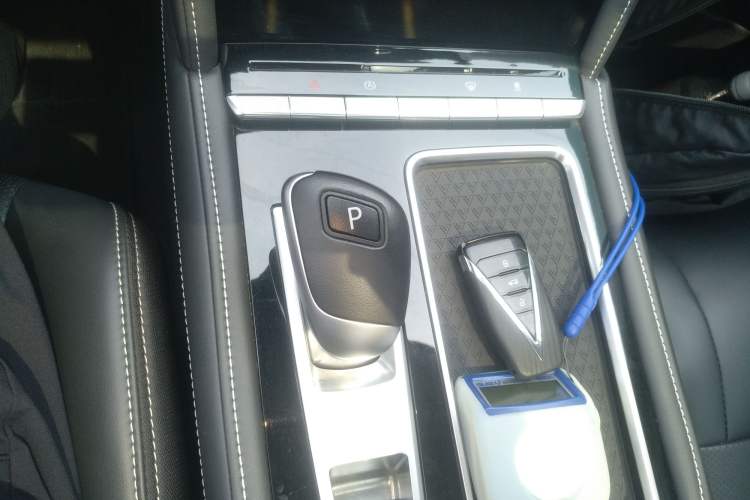 Used Venucia Star 2021 260T Automatic 48V Mild Hybrid Turbocharged Star Achieve Edition
