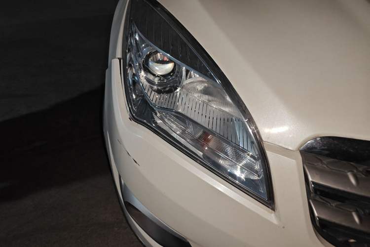 Used CHANGAN CS35 2014 1.6L Automatic Luxury Navigation Model China IV Standard
