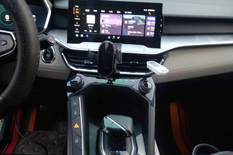 Used Lynk & Co 06 2021 1.5T Shero Pink Special Edition