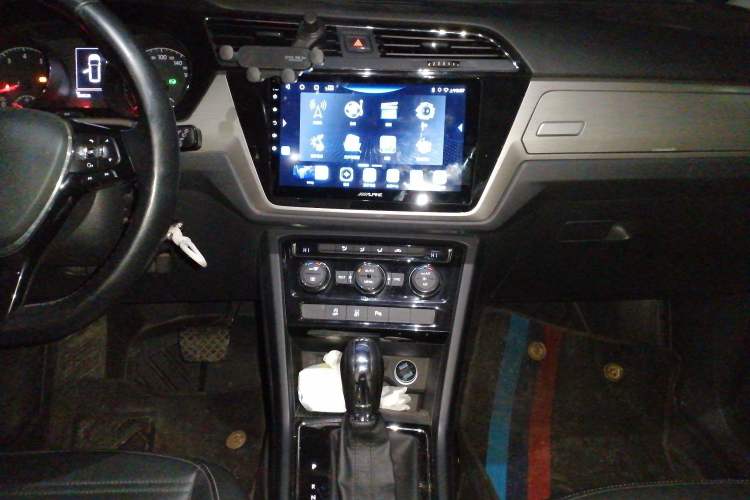 Used Volkswagen Touran 2016 Volkswagen Touran L 280TSI DSG Comfort Edition