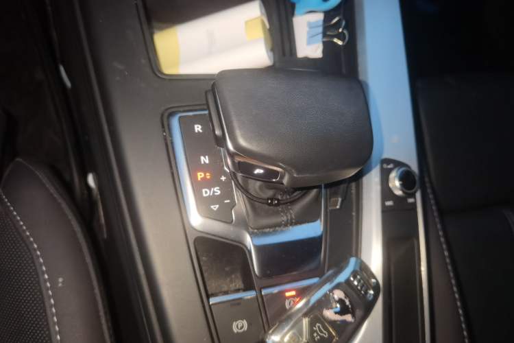 Used Audi A4L 2022 40 TFSI Fashion Dynamic Model