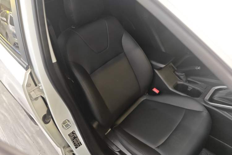 Used Wuling Alvez 2023 1.5L CVT Comfort Edition
