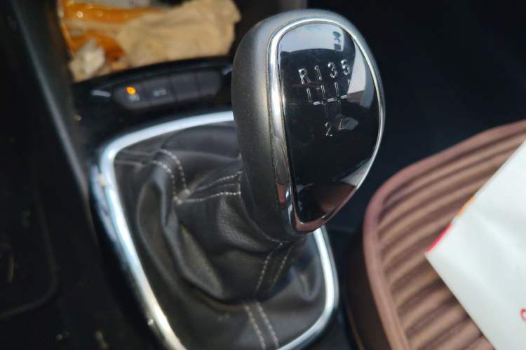 Used Buick Excelle 2018 15N Manual Elite Version
