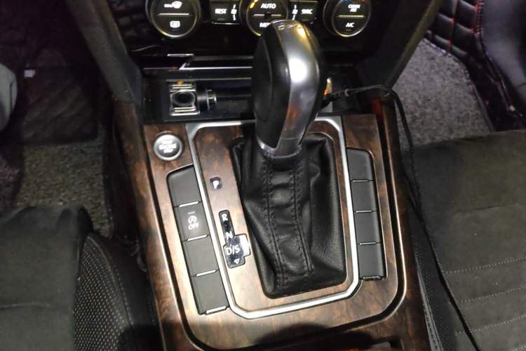 Used Volkswagen Magotan 2018 330TSI DSG Luxury Model