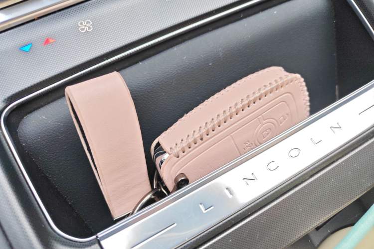 Used Lincoln Z 2025 2.0T Prestige Edition Vehicle Key