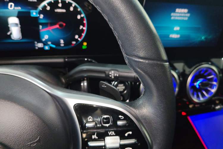 Used Mercedes-Benz GLA 2022 GLA 220 4MATIC Gear Lever