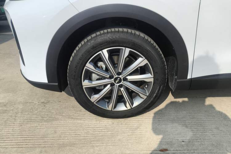 Used Chery Fengyun T9 2025 120 Long-Range Luxury Version 5 Seats Lithium Iron Phosphate