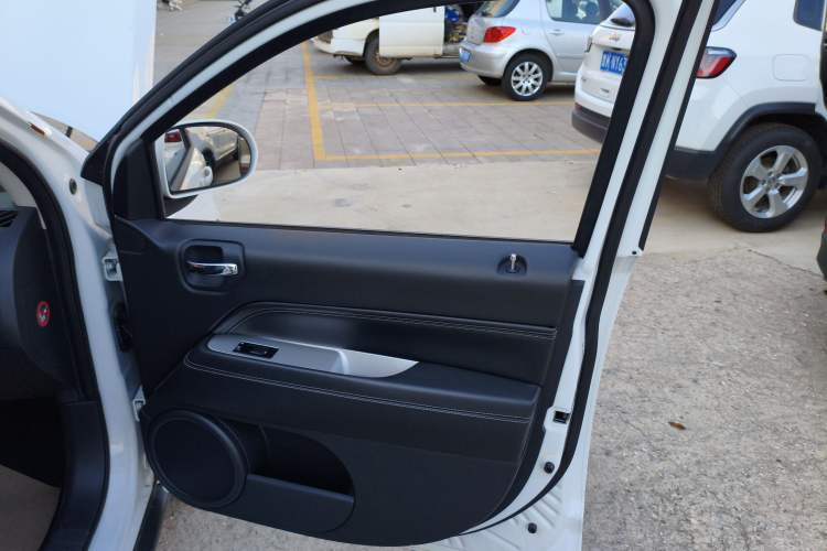 Used Jeep Compass (Import) 2014 Revised Version 2.4L Four-Wheel Drive Comfort Edition