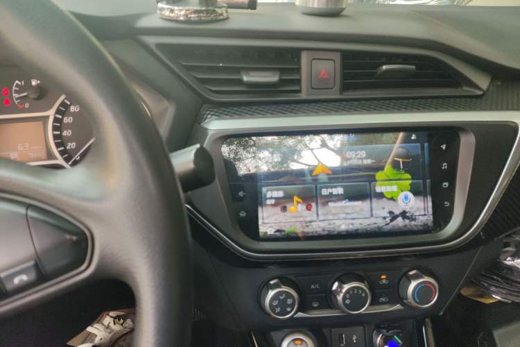 Used Nissan Lannia 2019 1.6L CVT Smart Connect Smart Cool Version China VI Standard
