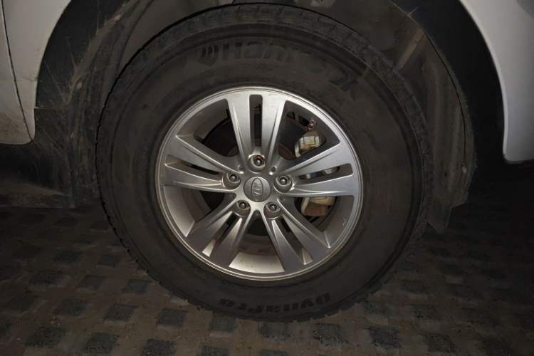 Used Kia Sportage R 2014 2.0L Manual Two-Wheel Drive GL Trim