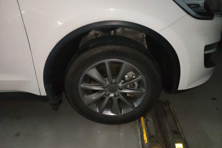 Used Livan Maple 80V 