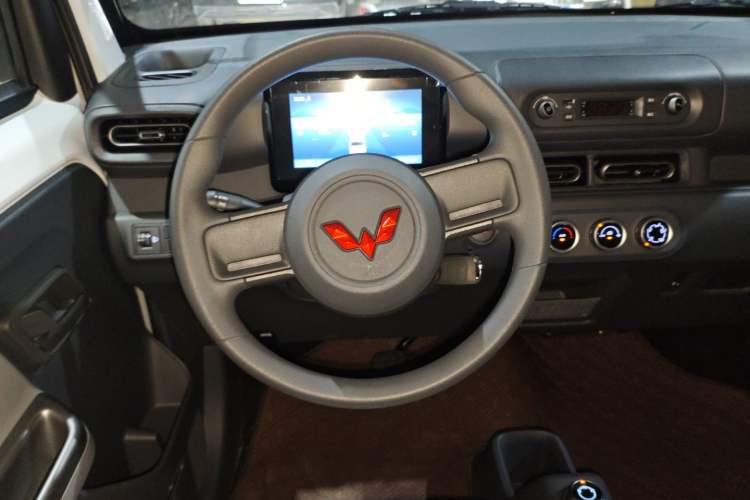 Used Wuling Zhiguang New Energy 2025 Model 305km Ambitious Edition