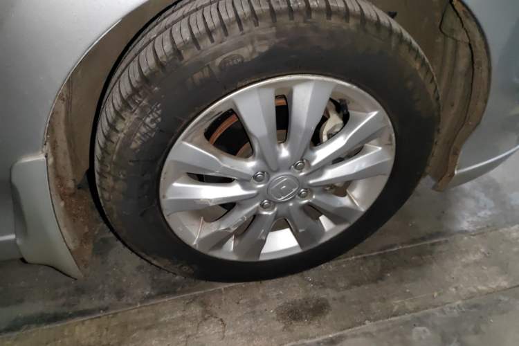 Used Honda City Classic 2012 1.5L Automatic Elite Edition Right Front Wheel Hub