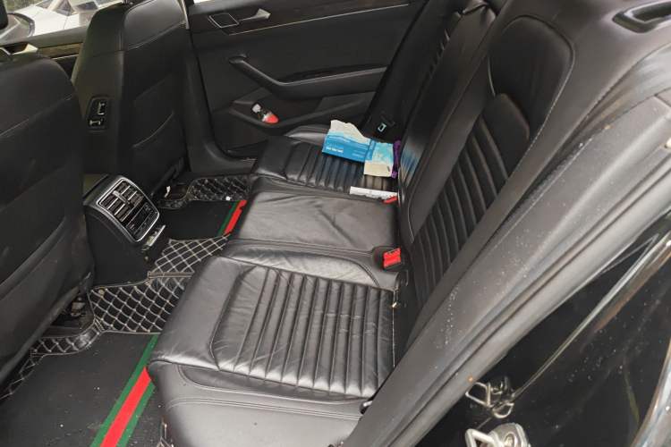 Used Volkswagen Magotan 2018 330TSI DSG Luxury Model Left Rear Seat