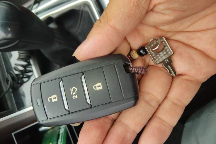 Used CHANGAN Raeton CC 2018 1.5T Manual Elegant Starry Edition China V Standard
