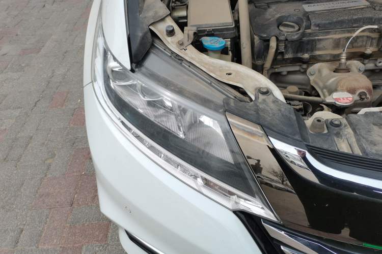 Used Honda Odyssey 2018 2.4L Smart Edition Right Front Headlight