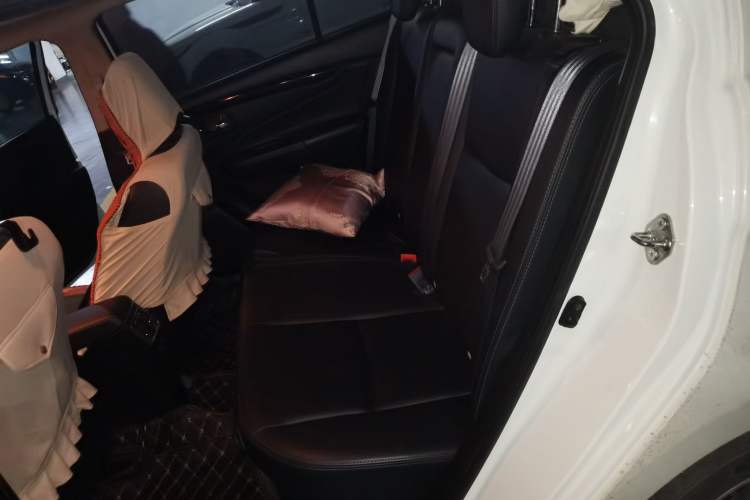 Used Suzuki Alivio 2018 1.6L Automatic Pro Edition Deluxe Version Left Rear Seat