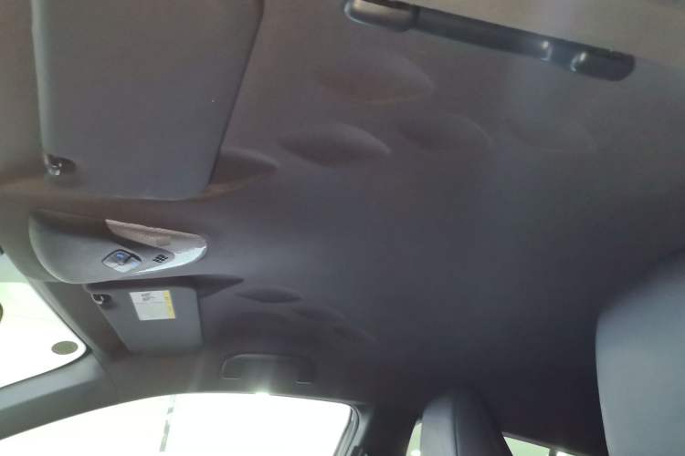 Used Toyota IZOA 2018 2.0L Yichi Edition China V Standard