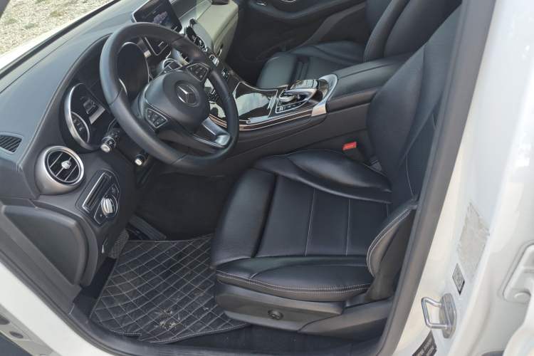 Used Mercedes-Benz GLC 2017 GLC 260 4MATIC Dynamic Edition
