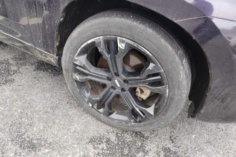 Used Wey VV7 2017 2.0T Flagship Model Right Front Wheel Hub