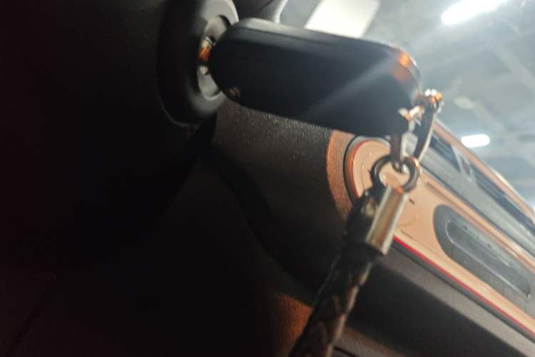 Used MG 3SW 2015 1.5L AMT Elite Model
