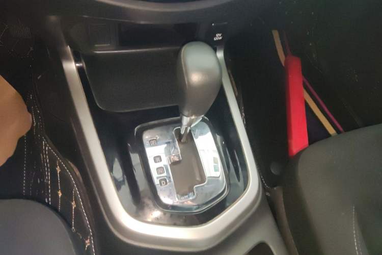 Used Nissan Navara 2017 2.5L Automatic 2WD Luxury Edition QR25
