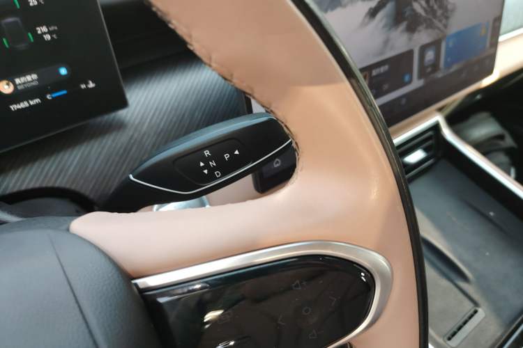 Used Chery Tiggo 8 L 2024 2.0T Two-Wheel Drive Prestige Version 5 Seats