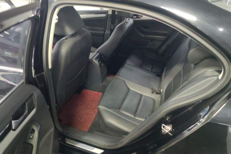 Used Volkswagen Sagitar 2015 230TSI Automatic Comfort Version Left Rear Seat