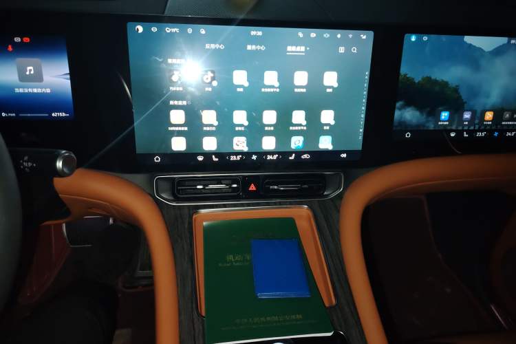 Used Hima AITO M9 2024 Range-Extended Ultra Version 42 kWh 6-Seater Model Audio And AC Panel