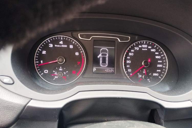 Used Audi Q3 2015 30 TFSI Comfort Model Instrument Cluster