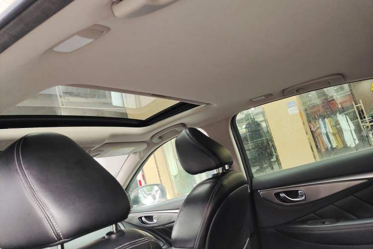 Used Infiniti Q50L 2015 2.0T Sport Edition Headliner