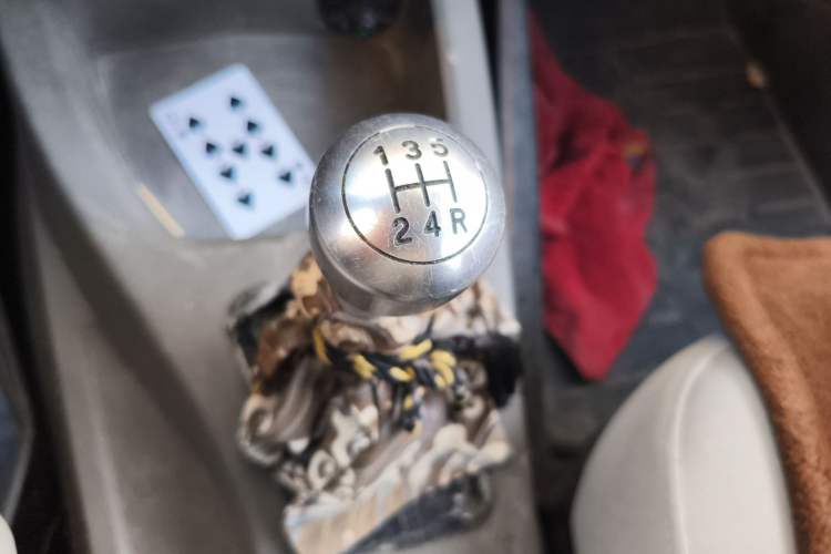 Used Wuling Rongguang V 2015 1.2L Base Version Gear Lever