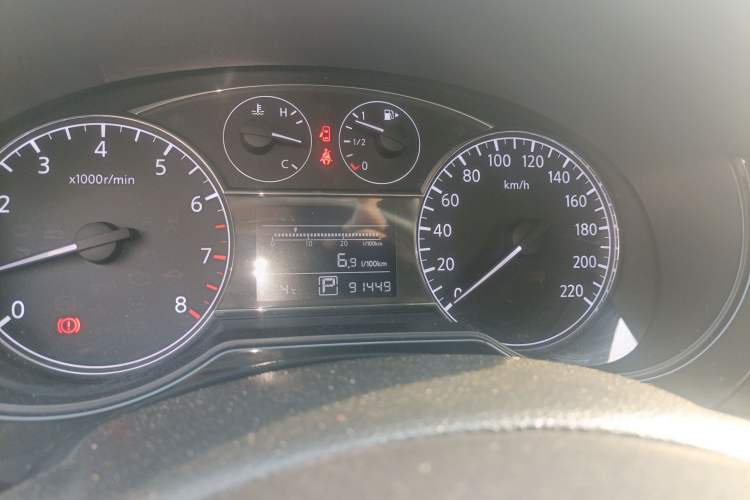 Used Nissan Tiida 2011 1.6L CVT Smart Version
