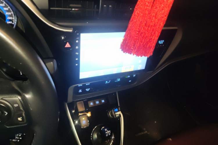 Used Toyota Corolla 2018 Dual-Engine 1.8L E-CVT Smart Edition