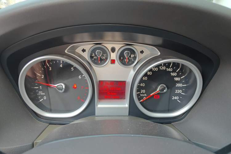 Used Ford Focus 2011 Sedan 1.8L Automatic Fashion Edition
