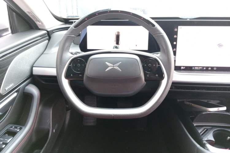 Used XPeng P7 2020 670E Steering Wheel
