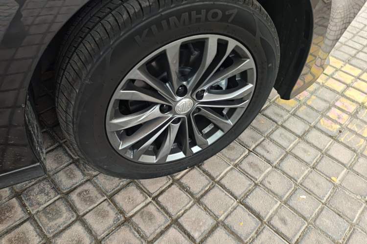 Used MG 5 2023 Facelift Model 180DVVT Manual Fashion Edition