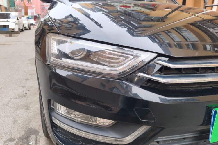 Used Zotye SR7 2016 1.5T CVT Cube Heart Edition China V Standard
