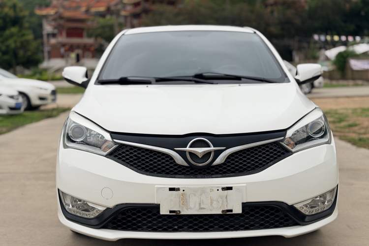 Used Haima M3 2016 1.5L Manual Comfort Model with Sunroof Front