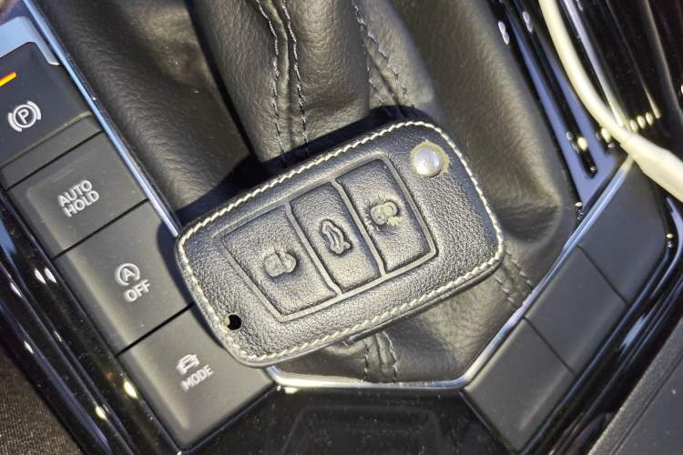 Used Volkswagen Tayron 2021 280TSI Two-Wheel Drive Luxury Smart Connectivity Version
