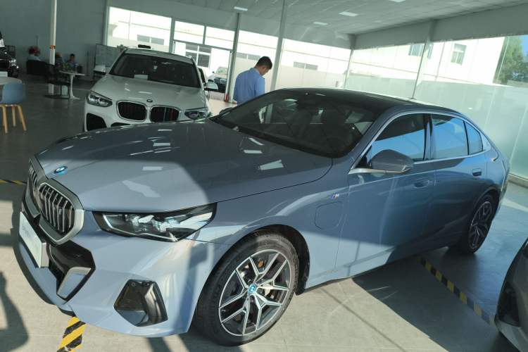 Used BMW i5 2024 eDrive 35L M Sport Package